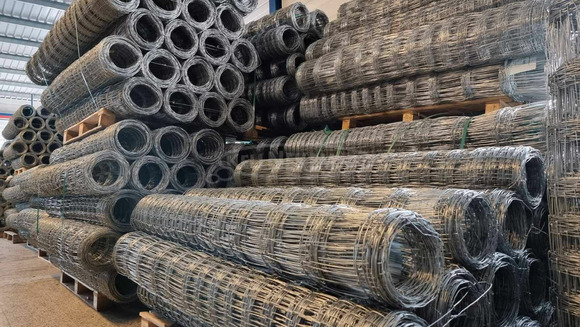 Vadháló drótkerítés kerítésdrót betonoszlop tüskésdrót tüskéshuzal ker - 8/8