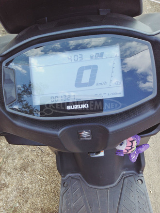 Suzuki Avenis 125 - 2/4