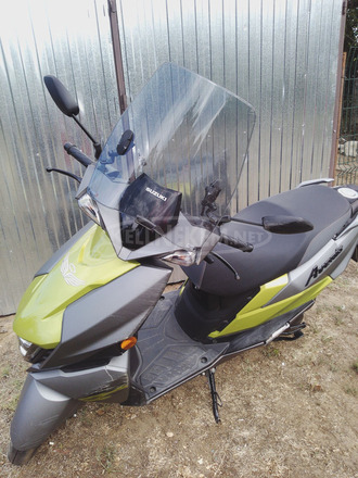 Suzuki Avenis 125 - 4/4