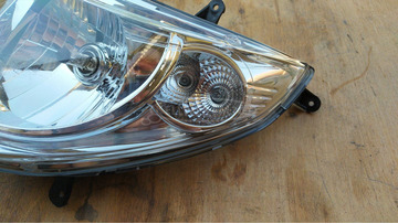 Kymco Xciting 250 - 500 első lámpa