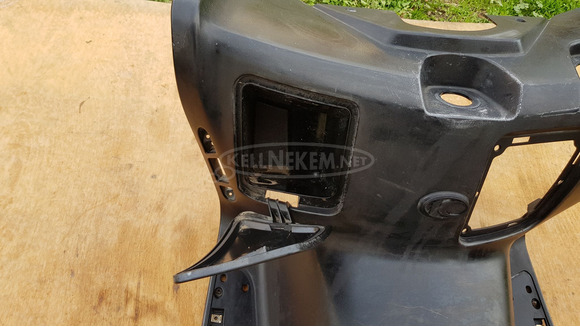 Kymco Xciting 250 - 500 térdidom - 5/10