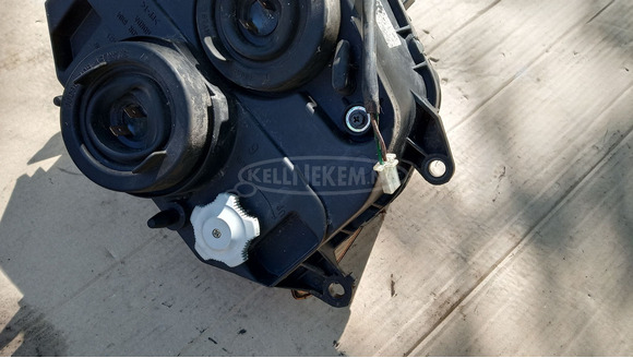 Honda Pantheon 125 - 150 2T első lámpa sérült - 7/9