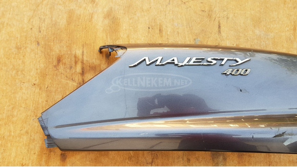 Yamaha Majesty 400 oldalidom jobbos sérült Yamaha Majesty 400 oldalidom jobbos sérült