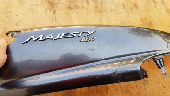 Yamaha Majesty 400 oldalidom jobbos sérült Yamaha Majesty 400 oldalidom jobbos sérült