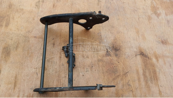 Yamaha Majesty 125 - 180 lengőkar Yamaha Majesty 125 - 180 lengőkar