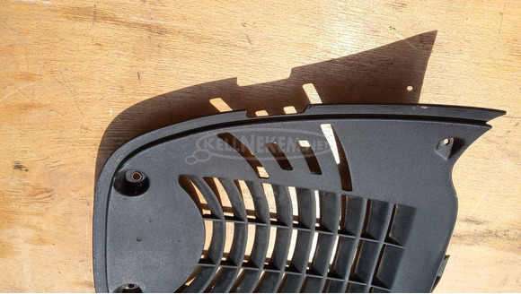 Yamaha Majesty 125 - 180 hűtő előtti idom Yamaha Majesty 125 - 180 hűtő előtti idom