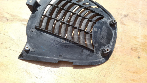 Yamaha Majesty 125 - 180 hűtő előtti idom Yamaha Majesty 125 - 180 hűtő előtti idom