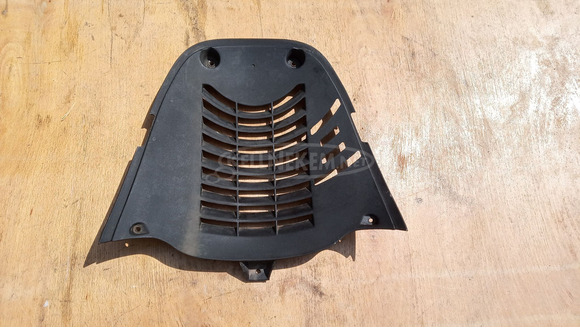 Yamaha Majesty 125 - 180 hűtő előtti idom Yamaha Majesty 125 - 180 hűtő előtti idom