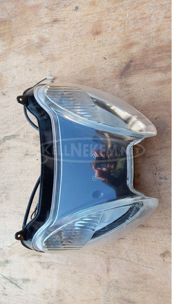 Yamaha Majesty 125 - 180 első lámpa Yamaha Majesty 125 - 180 első lámpa