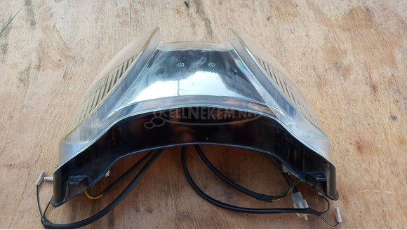 Yamaha Majesty 125 - 180 első lámpa Yamaha Majesty 125 - 180 első lámpa