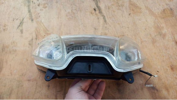 Yamaha Majesty 125 - 180 első lámpa Yamaha Majesty 125 - 180 első lámpa