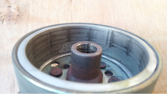 Yamaha Majesty 125 - 180 lendkerék Yamaha Majesty 125 - 180 lendkerék