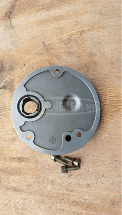 Yamaha Majesty 125 - 180 olajpumpa fedél Yamaha Majesty 125 - 180 olajpumpa fedél