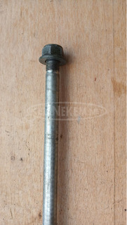 Yamaha Majesty 125 - 180 első keréktengely Yamaha Majesty 125 - 180 első keréktengely