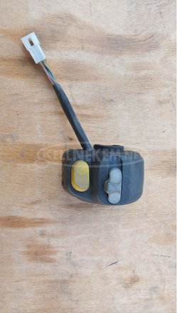 Yamaha Majesty 125 - 150 kormánykapcsoló jobbos dobfékes Yamaha Majesty 125 - 150 kormánykapcsoló jobbos dobfékes