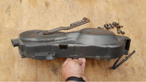 Malaguti Ciak 125 - 200 kuplung fedél - 8/10