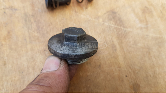 Malaguti Ciak 125 - 200 olajleeresztő csavar Malaguti Ciak 125 - 200 olajleeresztő csavar