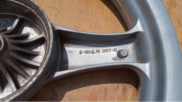 Malaguti Ciak 125 - 200 hátsó felni Malaguti Ciak 125 - 200 hátsó felni