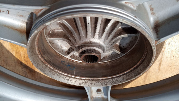 Malaguti Ciak 125 - 200 hátsó felni Malaguti Ciak 125 - 200 hátsó felni