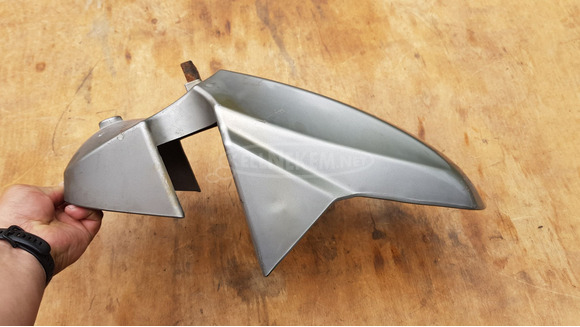 Kymco People S 125 - 200 első sárvédő - 4/7