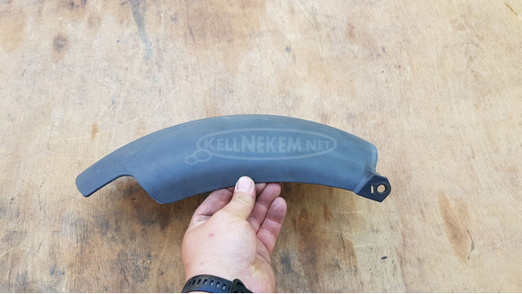 Kymco People S 125 - 200 hátsó kerék feletti idom - 4/6