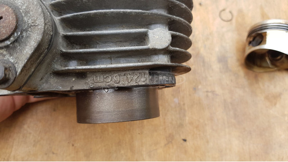 Kymco People S 125 henger - 5/10