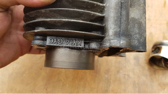 Kymco People S 125 henger - 6/10