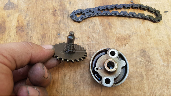 Kymco People S 125 - 200 olajpumpa - 5/5