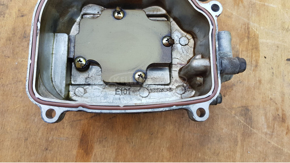 Kymco People S 125 - 200 szelepfedél - 6/7