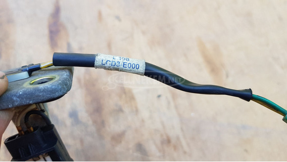 Kymco People S 125 -200 üzemanyag szintjelző - 4/6