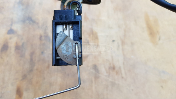 Kymco People S 125 -200 üzemanyag szintjelző - 5/6