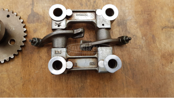 Kymco People S 125 - 150 vezérműtengely himbával - 8/10