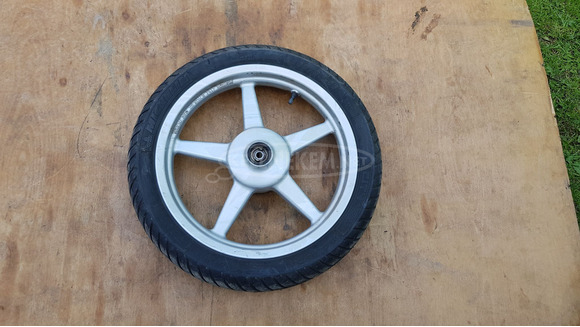 Kymco People S 125 - 200 első kerék - 1/7