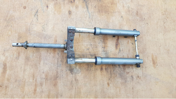 Kymco People S 125 - 200 első villa - 1/10