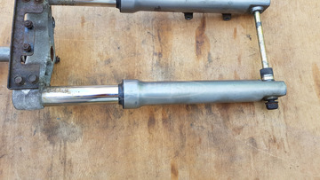 Kymco People S 125 - 200 első villa