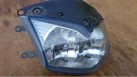 Kymco People S 125 - 200 első lámpa - 2/9