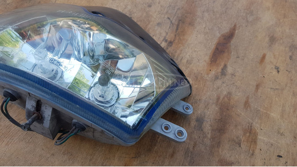 Kymco People S 125 - 200 első lámpa - 8/9