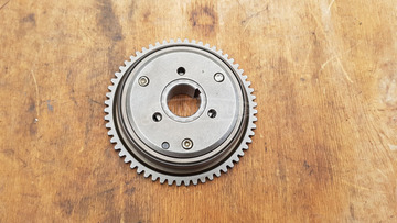 Kymco People S 125 - 200 szabadonfutó