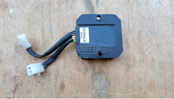 Kymco People S 200 i.e feszültségszabályzó Kymco People S 200 i.e feszültségszabályzó