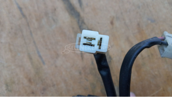 Kymco People S 200 i.e feszültségszabályzó - 4/7