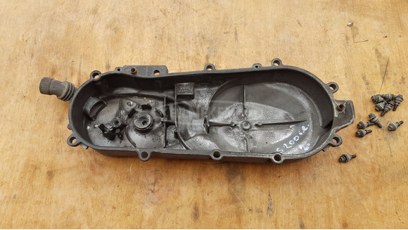 Kymco People S 200 kuplung fedél - 4/10