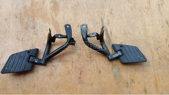 Kymco People S 125 - 200 hátsó lábatró pár - 4/8