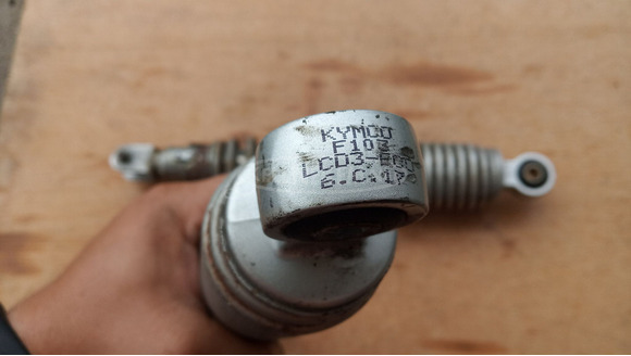 Kymco People S 125 - 200 hátsó lengéscsillapító pár - 7/7