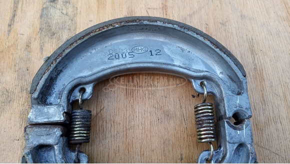 Kymco People S 125 - 200 hátsó fékbetét - 4/4