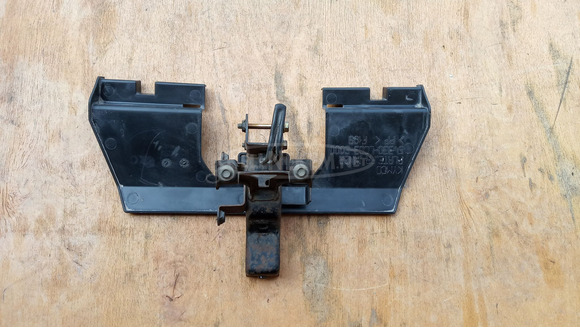 Kymco People S 125 - 200 első idomtartó konzol - 1/7