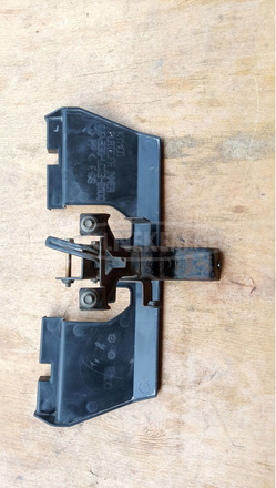 Kymco People S 125 - 200 első idomtartó konzol - 7/7