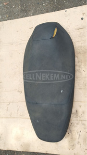 Kymco People S 125 - 200 ülés szakadt