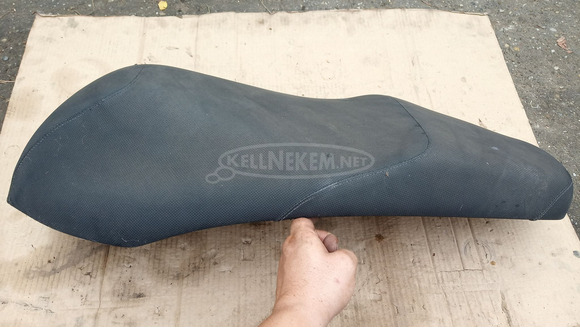 Kymco People S 125 - 200 ülés szakadt - 9/10