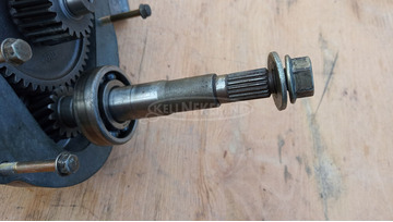 Kymco People S 200 karburátoros hátsó végáttétel