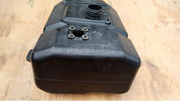 Kymco People S 125 - 200 üzemanyag tank - 4/9